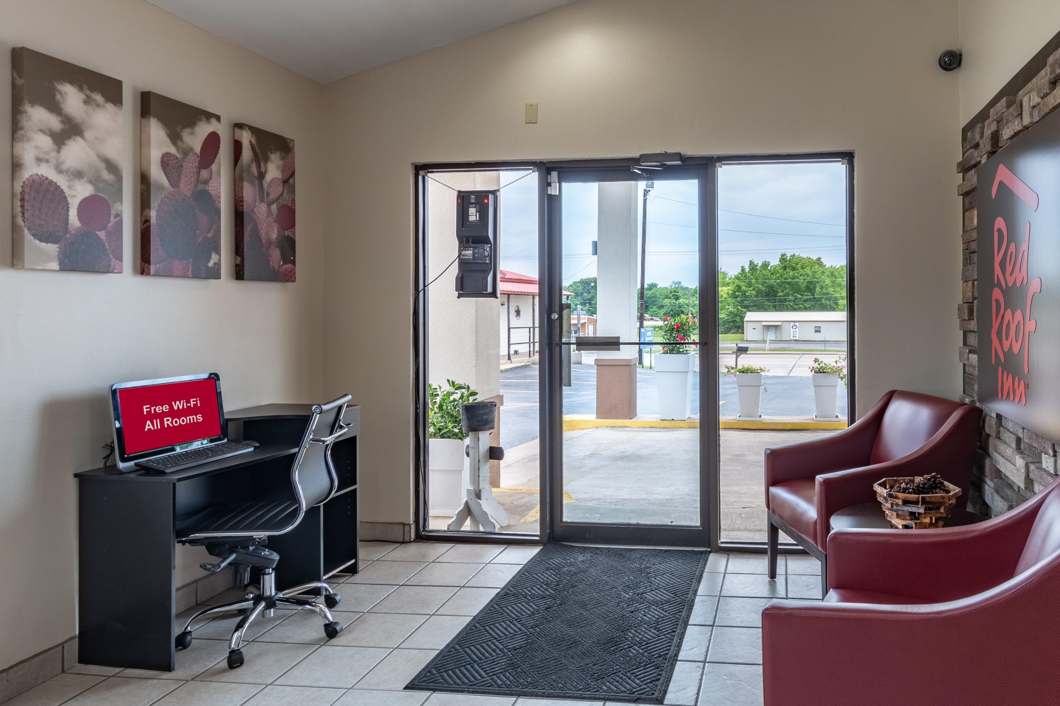 Red Roof Inn Buffalo, Tx Экстерьер фото