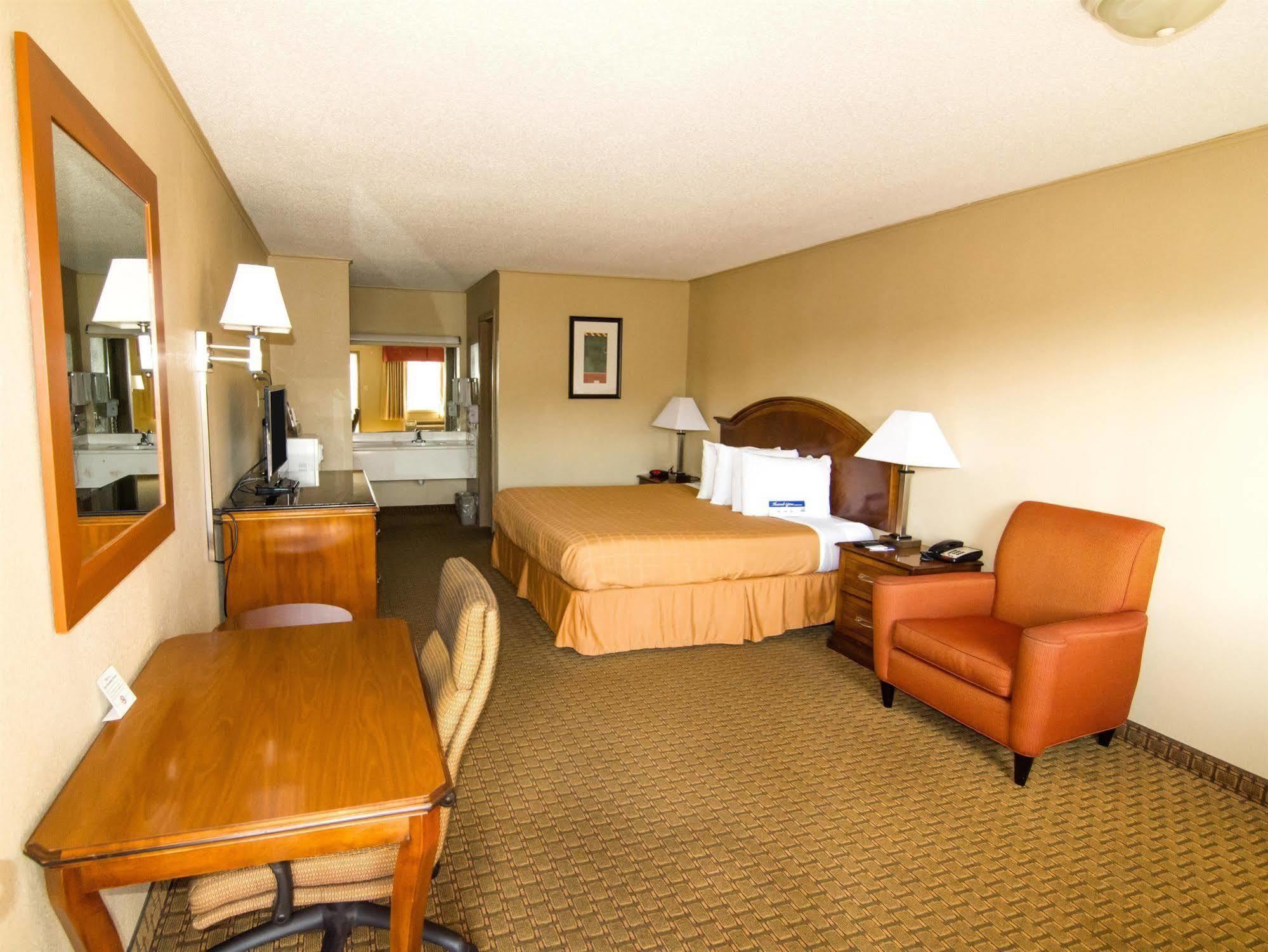 Red Roof Inn Buffalo, Tx Экстерьер фото